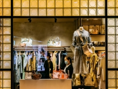 Commerce Mode Iconic Outlet