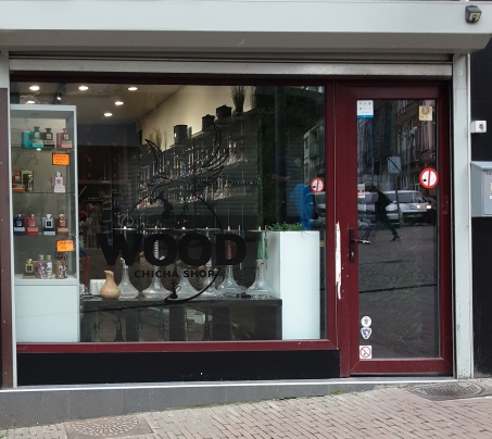 Wood chicha shop