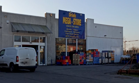 Mega-Store