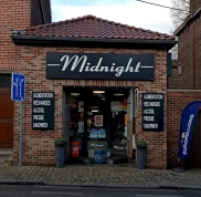 Commerce Alimentation Midnight Shop