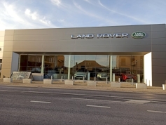 Commerce Véhicules Land Rover: Garage R.Leone S.A.